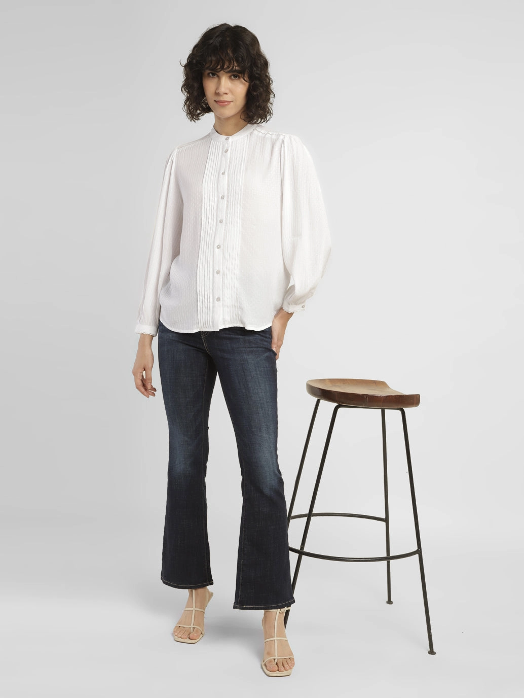 Effortless casual Casual Energy Women's 725 Blue Flared Fit High Rise Jeans