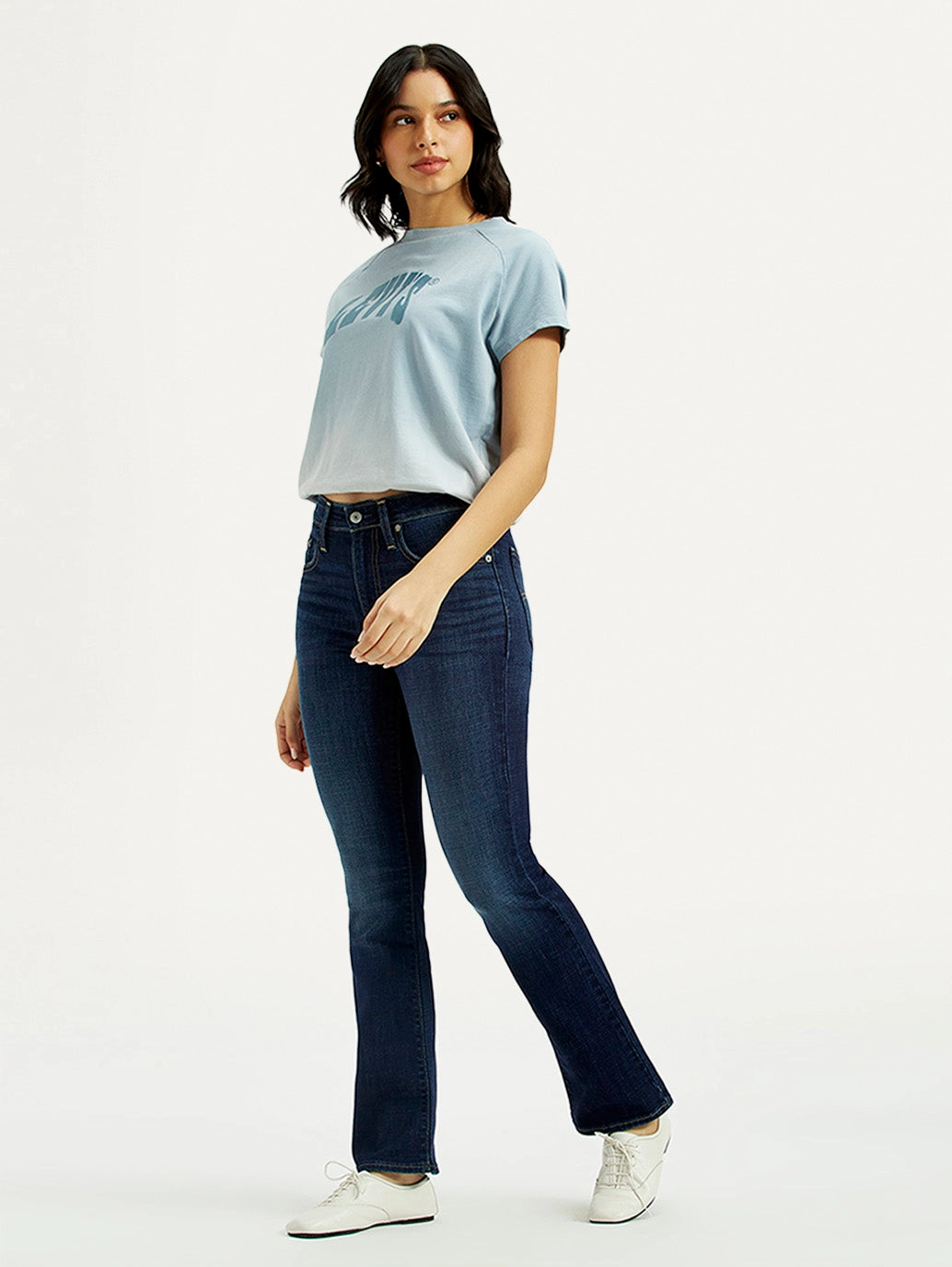 Women's 725 Dark Indigo Flared Fit High Rise Jeans Outfit Vibe