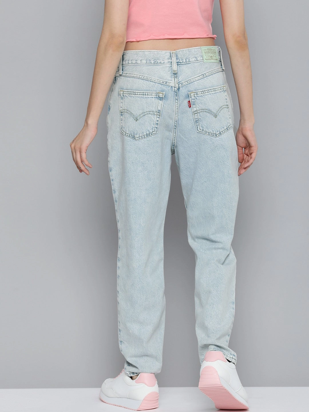 Non Toxic Textile Certified Elegant Bold Look Women's 80s Mom Blue Loose Fit High Rise Jeans