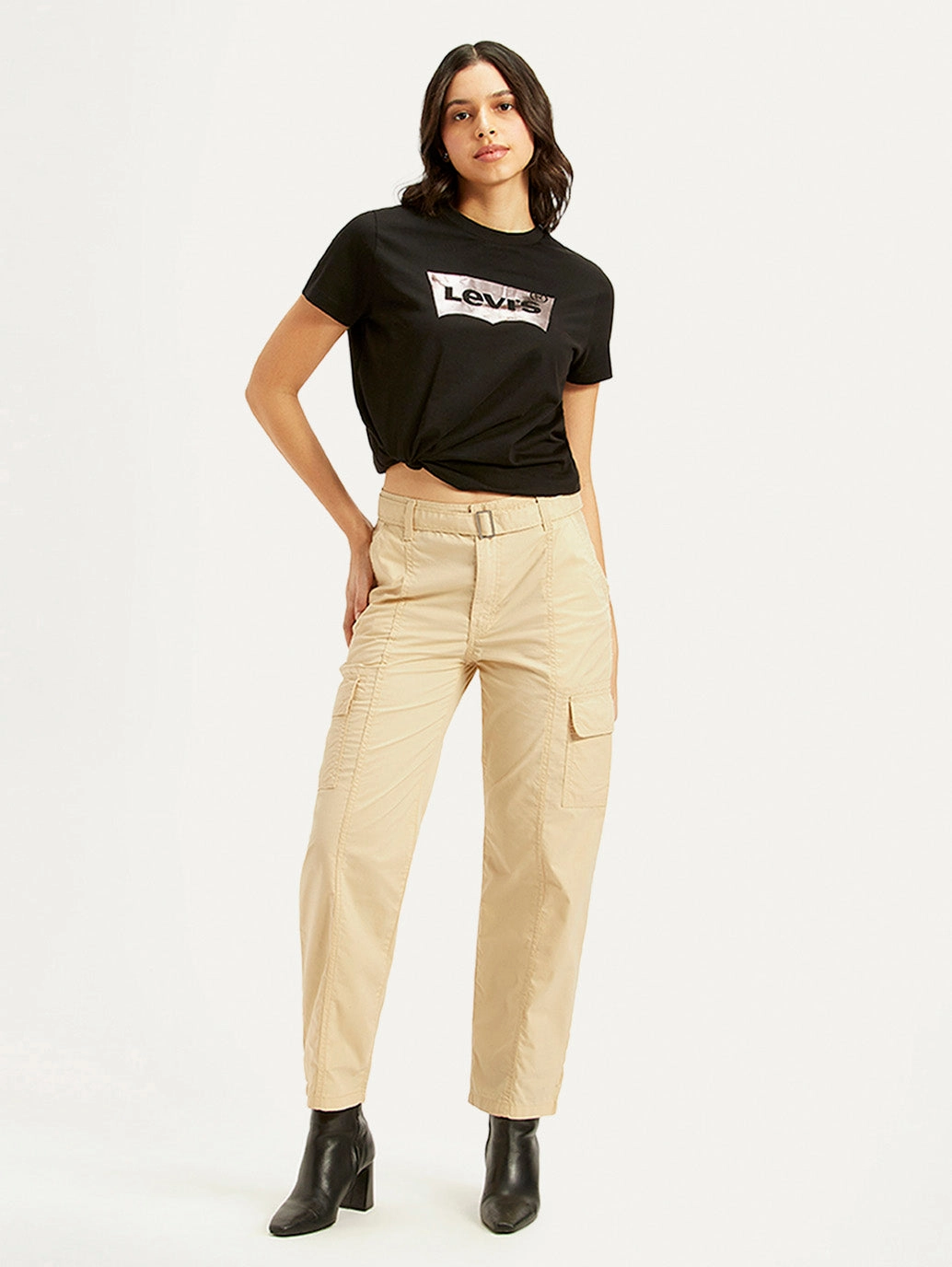 Lightweight Fit Women's Beige Cargo Trousers