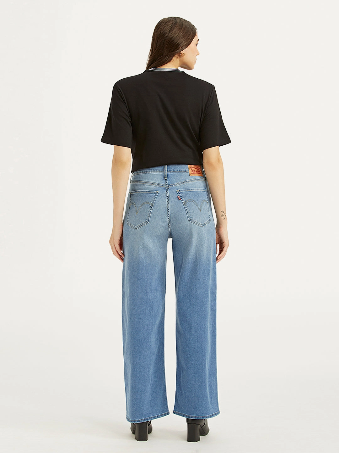 Neutral Outfit Women's Blue Mile High Wide Leg Fit High Rise Jeans