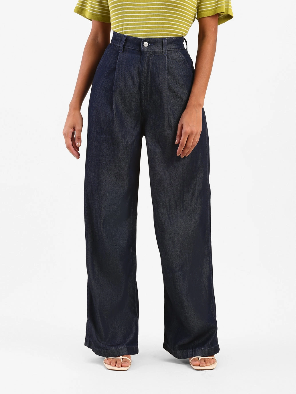 Women's Blue Pleated Loose Straight Fit High Rise Jeans Sporty Comfort