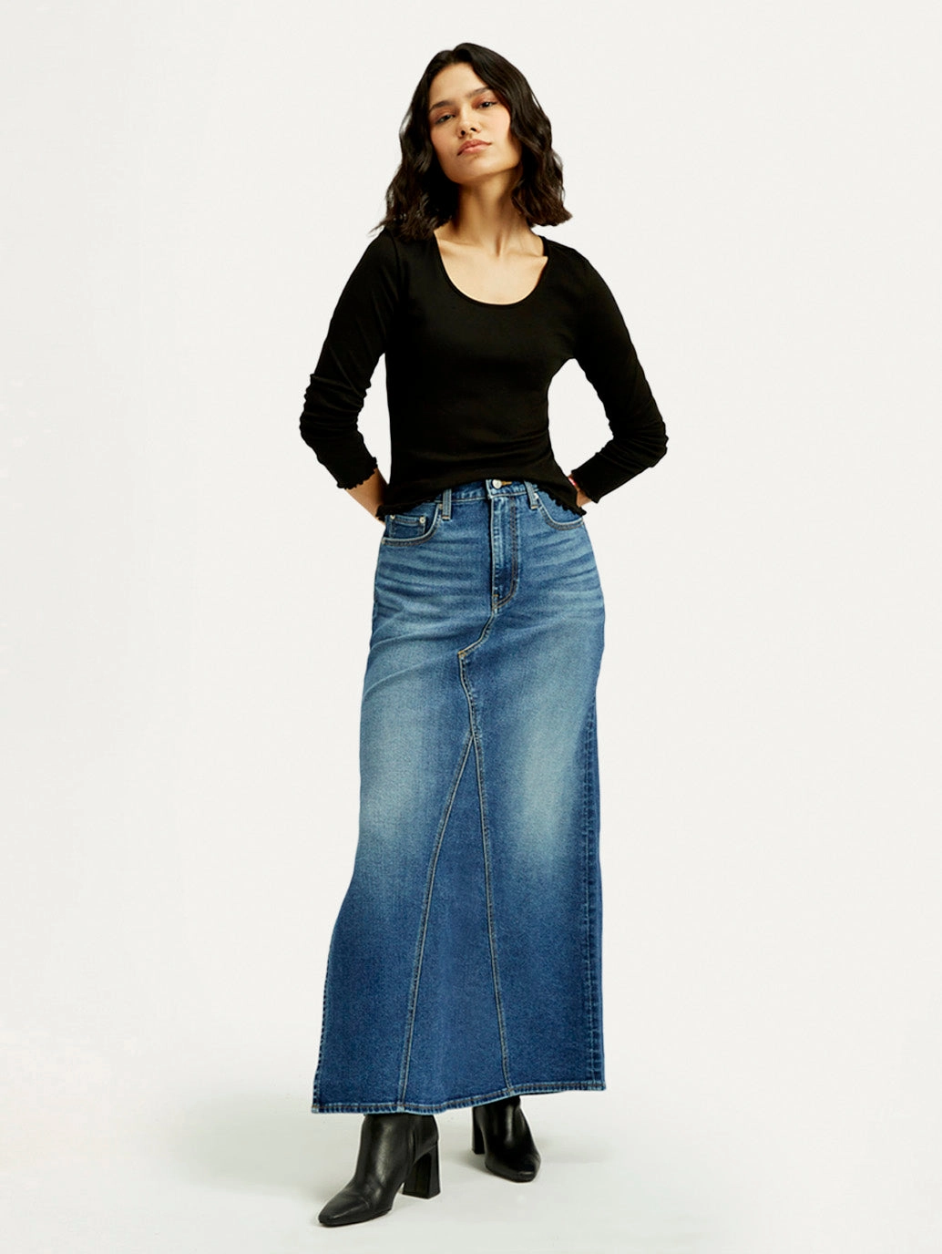 Women's Mid Rise Blue Regular Fit Skirt Wardrobe Hero