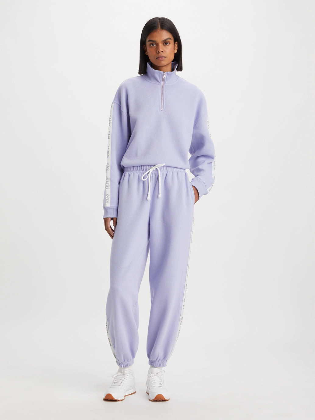 Women's Mid Rise Lavender Jogger Trousers Practical Wear Body Shape