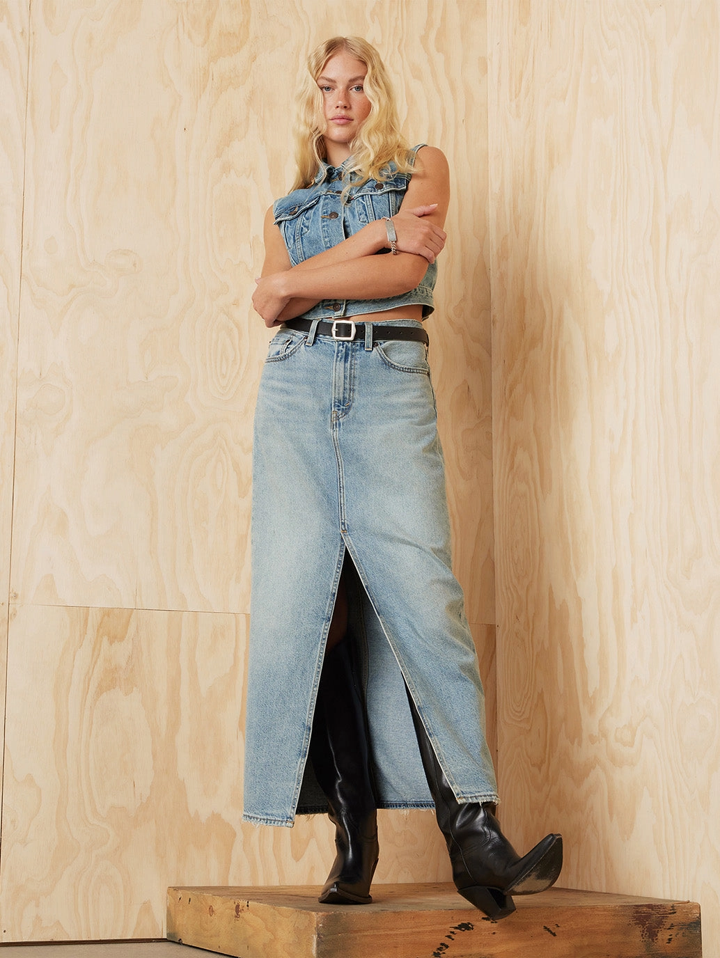 Bohemian vibe Women's Mid Rise Navy?Loose Fit Skirt