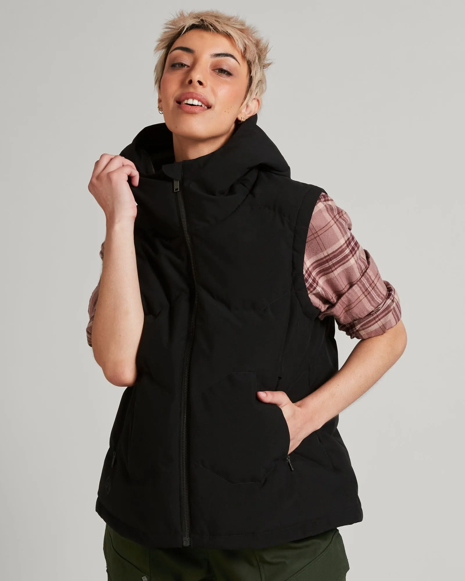 Modern City Outfit Women's Frisco X Hooded Down Vest - Black