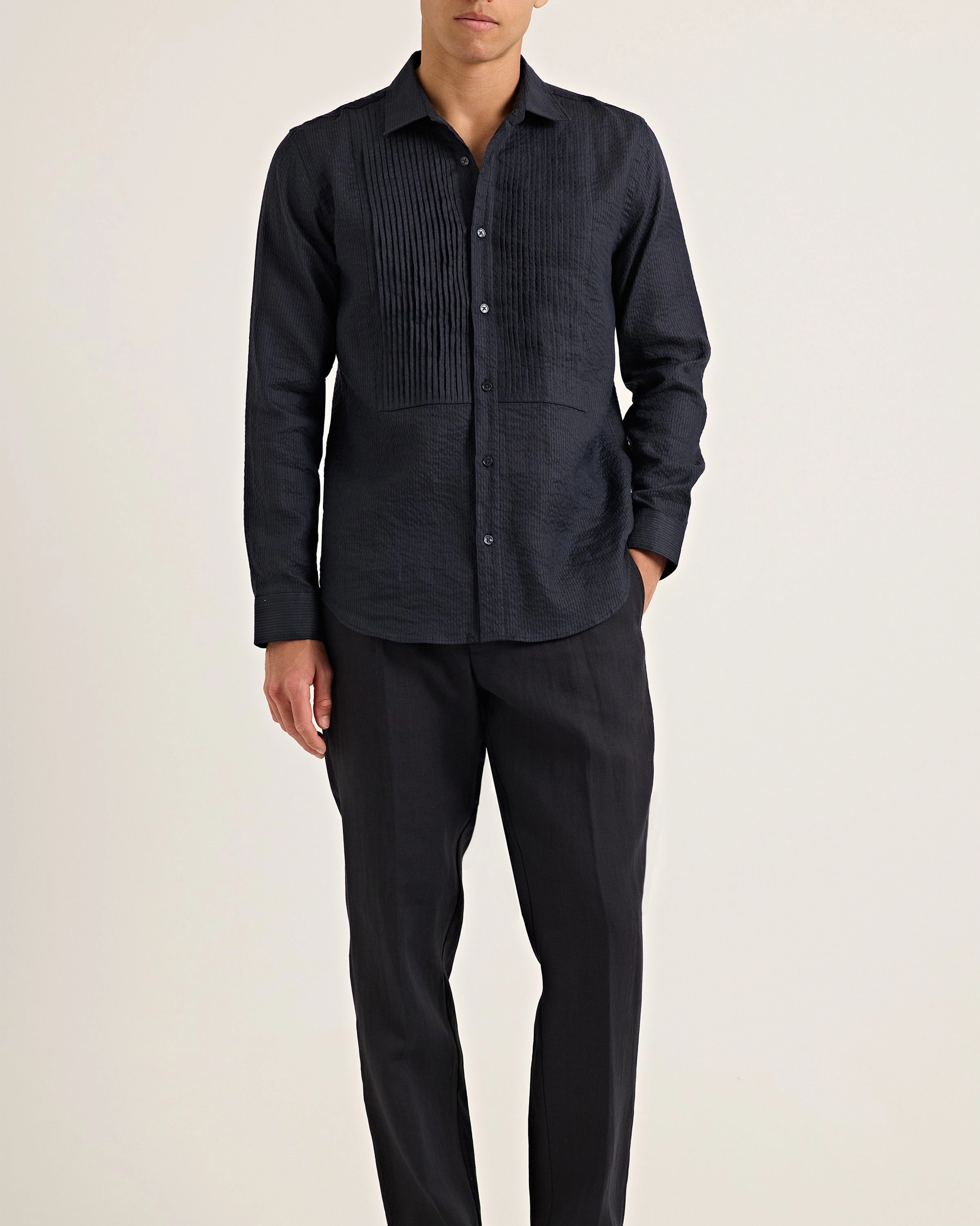 Giles Pleated Thermoregulating Layer elegant design