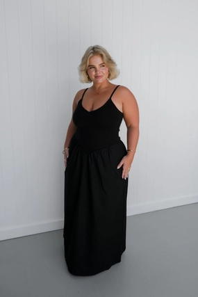 Timeless Piece Timeless Comfort Wear YARA DRESS BLACK