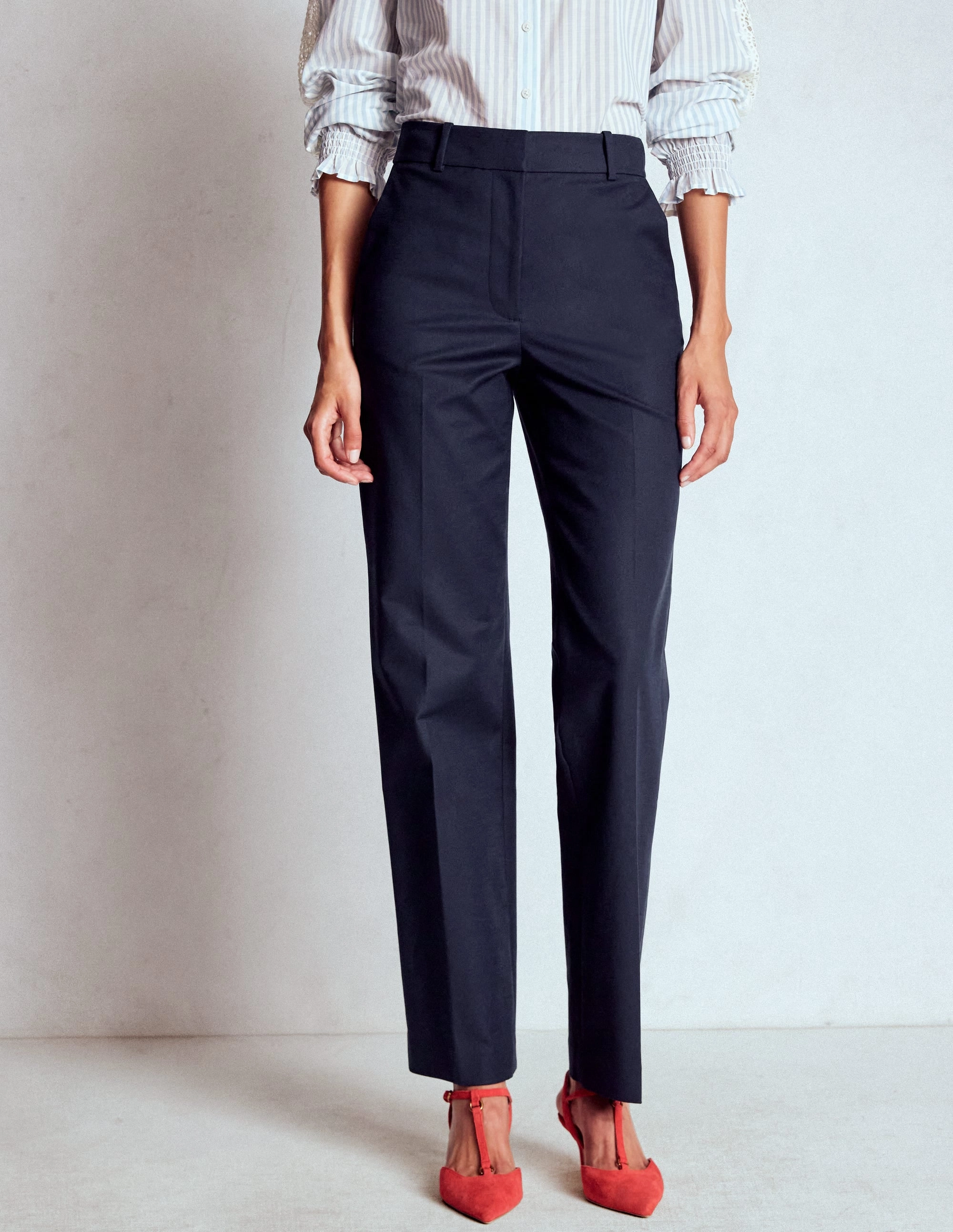 Full Length Canonbury Trousers-Navy Minimalist Look
